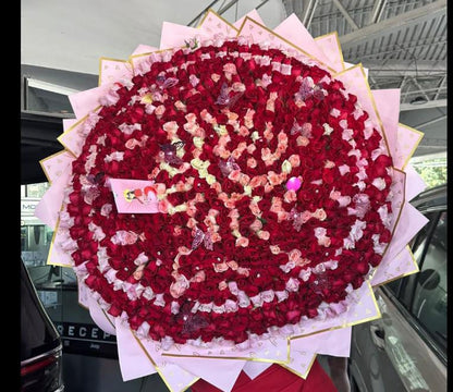 Ramo de 1,000 Rosas