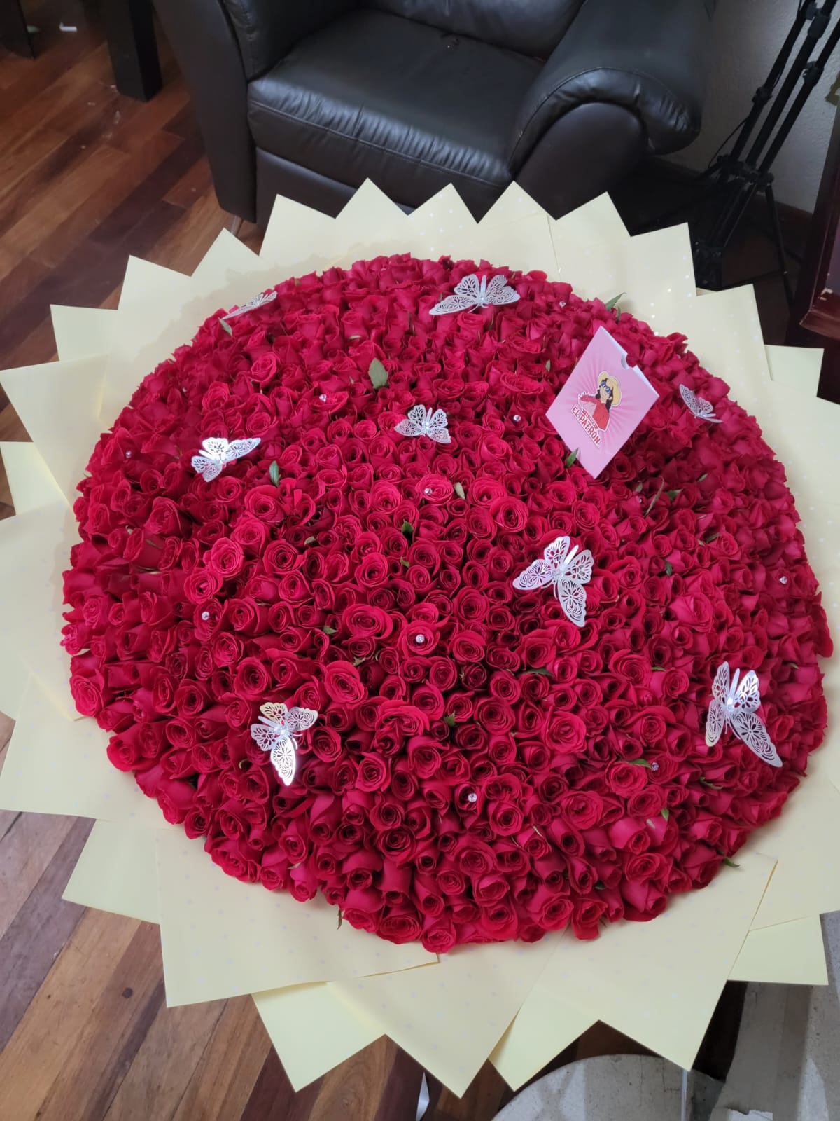 Ramo de 1,000 Rosas